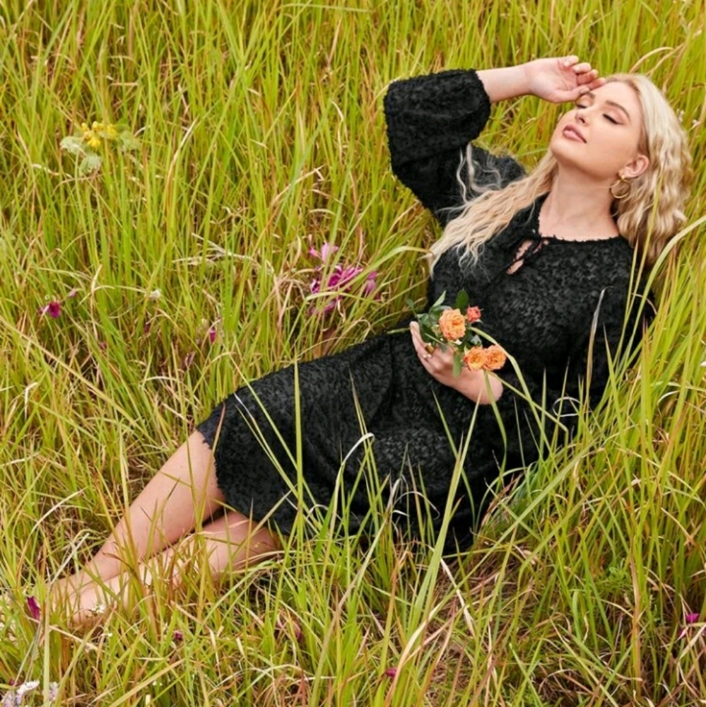 NEW Plus Black Dress - Picture 5 of 8